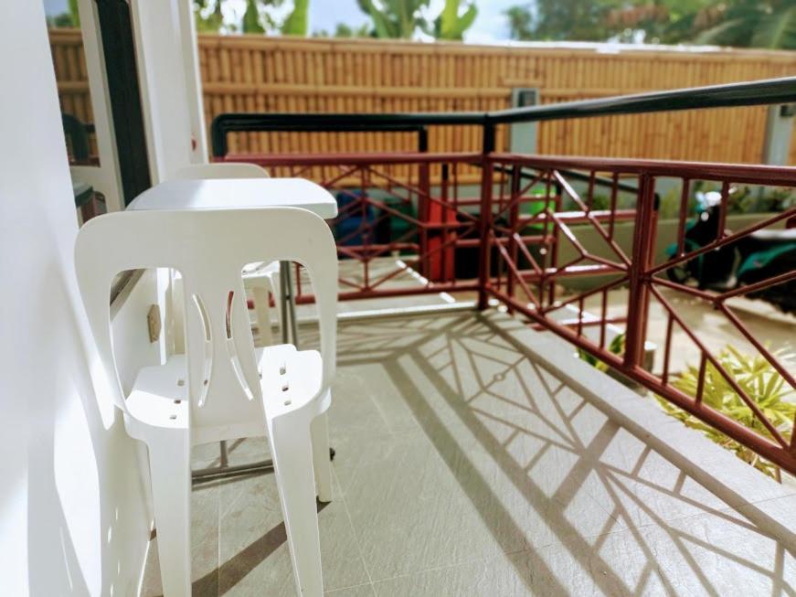 Alona Whitehouses Resort Panglao City Exterior foto