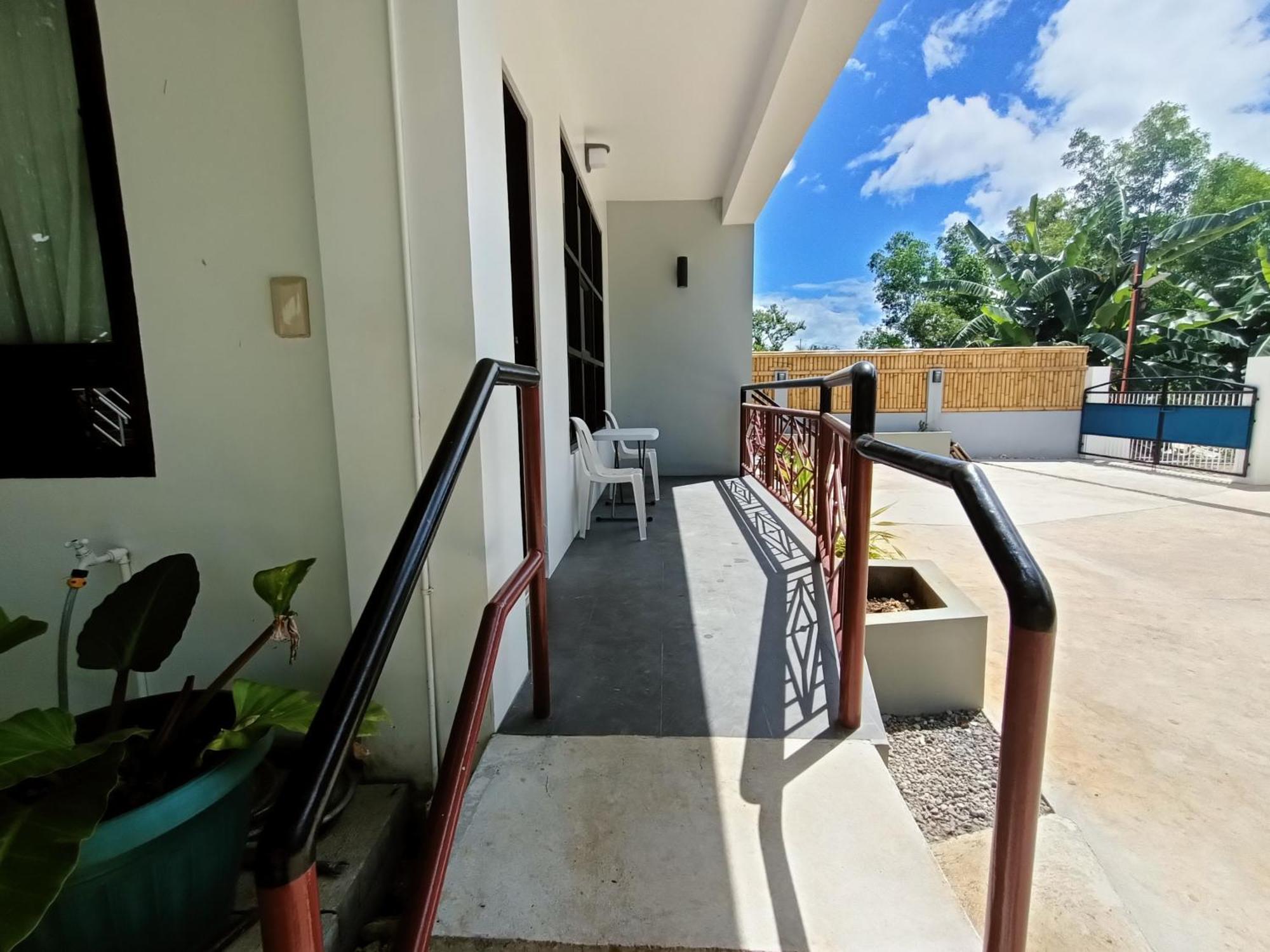 Alona Whitehouses Resort Panglao City Exterior foto