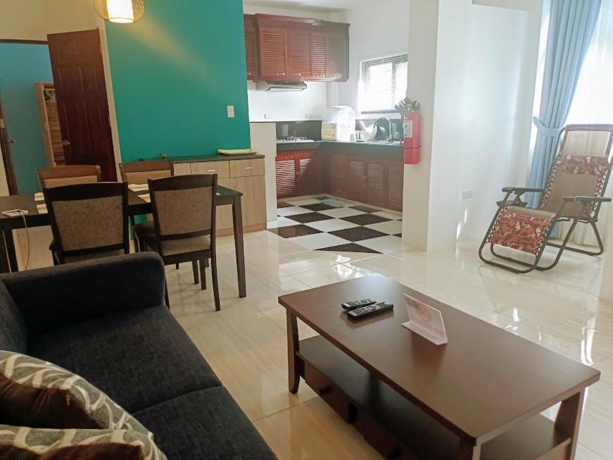 Alona Whitehouses Resort Panglao City Exterior foto